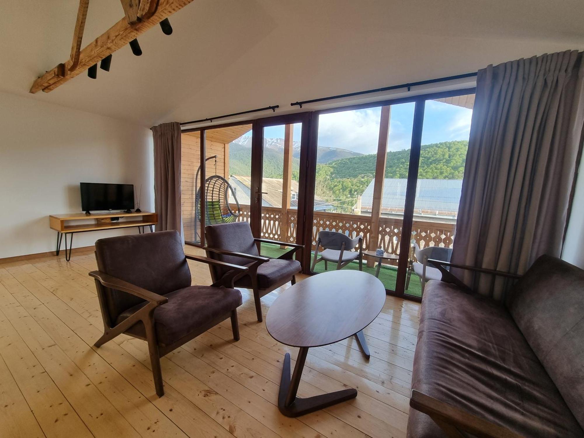 The Penthouse ,Apartment With 2 Bedrooms,Whole Apartment, Апартмент Целиком Дилижан Экстерьер фото